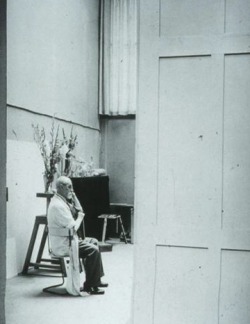 ushtt:  Matisse in His Studio, 1939 - brassai