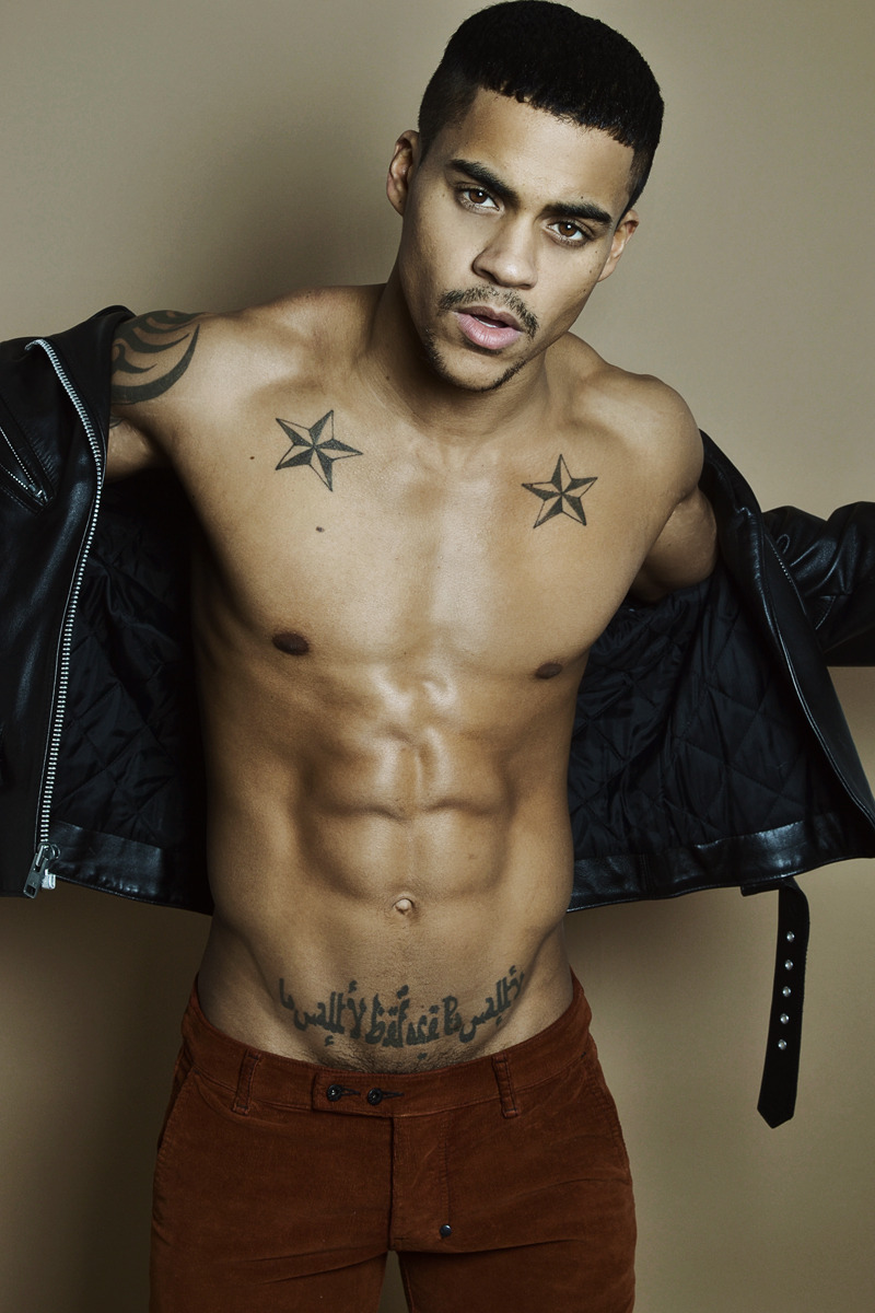 dominicanblackboy:  Sexy tatted cute tight lil ass Elias Abreu!😍