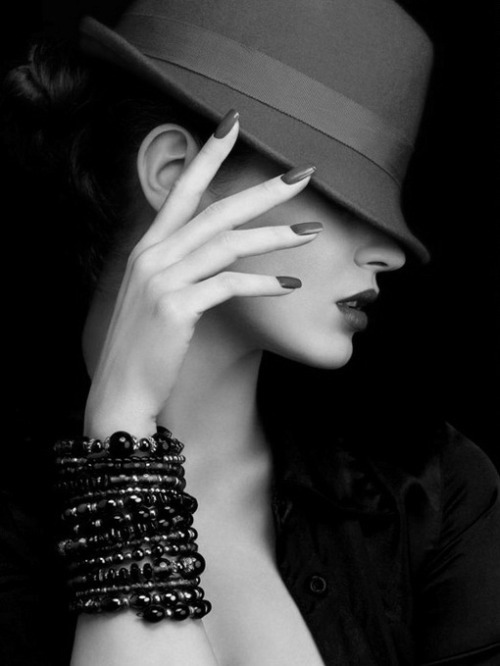 QUANDO UNA DONNA FA LA DIFFERENZA &hellip;CLASSE!THEWOLF