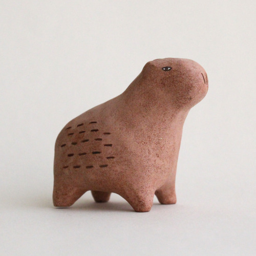 Capybaras handmade clay figuresAvailable on 4 March 10PM (Hong Kong Time)Also some originals drawing