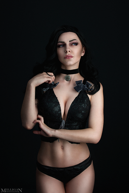 The Witcher: Wild HuntIris as YenneferTorie as KeiraFenix.Fatalist as Trissphoto by meYpu can buy an underwear like this here https://www.facebook.com/fdcosplayteam (email   fdcosplayshop@gmail.com )