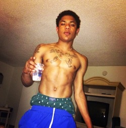 fyneniggaz69669:  sexyblackboys4u2:  Cutie Damian  Reblog, follow, make donation : fyneniggaz69669.tumblr.comhttp://featu.re/RGW4DGRGW4DG