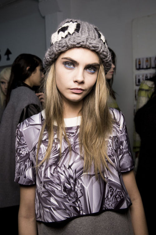 fashiondailymag: cara delevingne, backstage at GILES, via HIGHLIGHTS from LONDON FASHION WEEK fall 