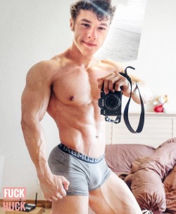 musclboy:  “I’m totally diggin these