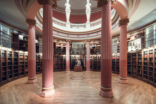 myend-ismybeginning: Musée Guimet’s library, Paris
