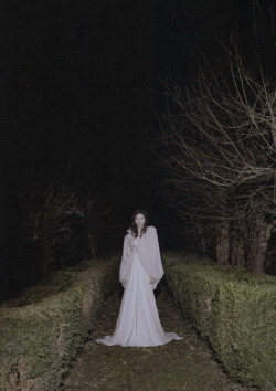 girlsingreenfields: Folie à deux. Karlina Caune photographed by Susan Connie Marsh for Under the Influence Magazinenᵒ9. 
