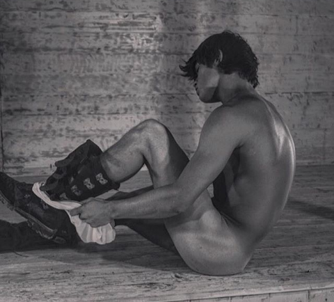 🐧 You Must Be Gay+ To View This Blog*