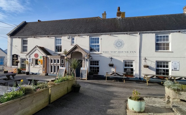 The Top House Inn Lizard Village Cornwall pubs of devon and the-top-house-inn-lizard-village-cornwall-pubs-of-devon-and