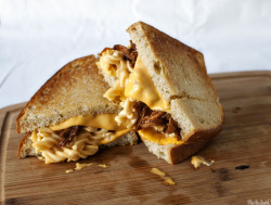 yummyfoooooood:REQUESTED - Grilled Cheese with Mac &amp; Cheese and Pulled Pork
