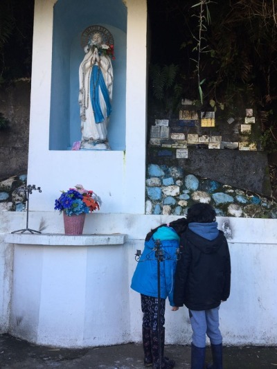 “A Youth Ambassadors Lens”
Photographer: Alykhan
Reporter: Morgan
Location: Rilán, Chiloé, Chile
Date: June 13
“This picture captures the amount of passion and love Chileans have for their beautiful country and its history. We learned at the Rilán...