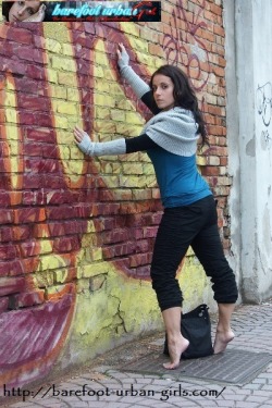 Sizzling Hot Update From Barefoot Urban Girls!!! This Week We Have Barefoot Urban