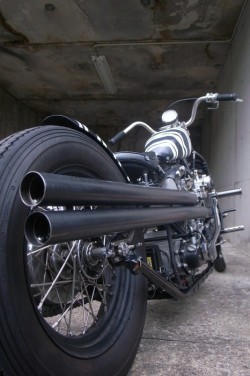 bobberinspiration:  Shovelhead bobber 