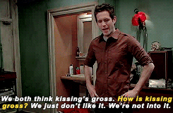 nmimarks: asexual charlie kelly, everyone