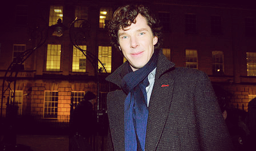 watsonly:Benedict Cumberbatch filming Sherlock season 3 in Portland Square