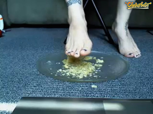 Hungry to a mid afternoon snack? SaltysSweetToes loves to cater to your foot fetishes! 