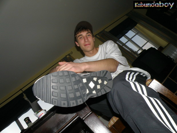 piesdehombres:  Alex 