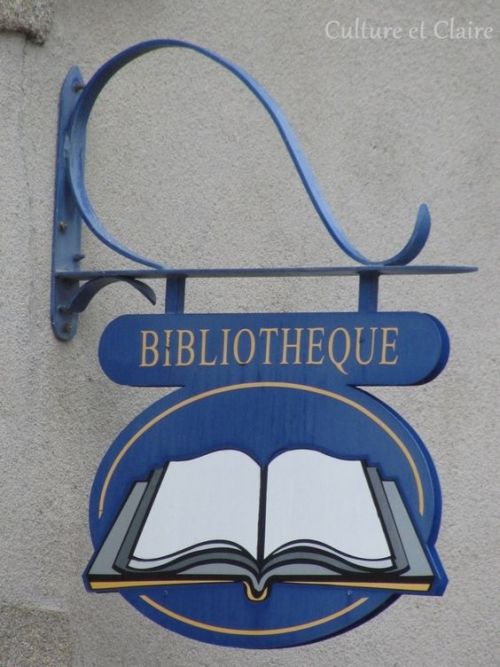 french library sign