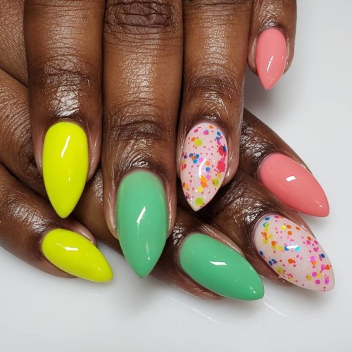 bombnails:@colenails