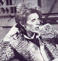 outofcontextbowie:submitted by @the-brendon-and-sting-operation