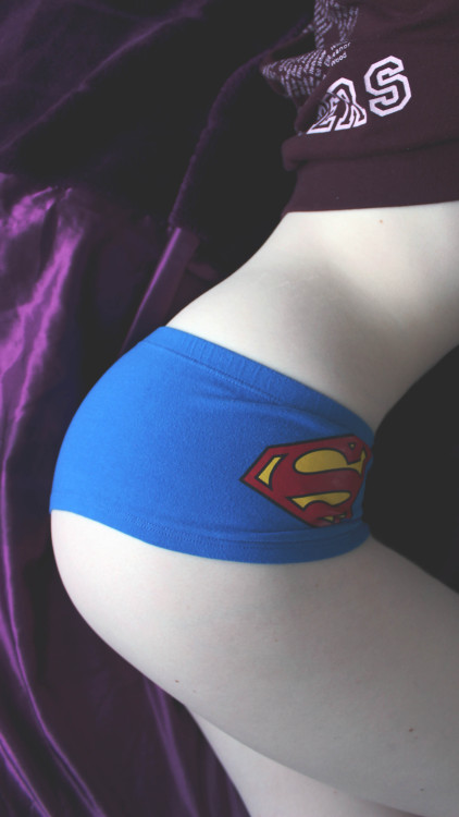 anothersh0tatlife:  Superman pants 😁 