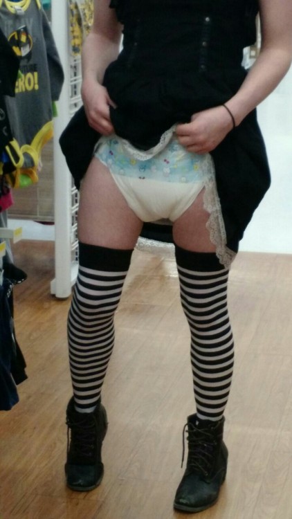 thebabyrebecca:  Me yesterday out shopping porn pictures