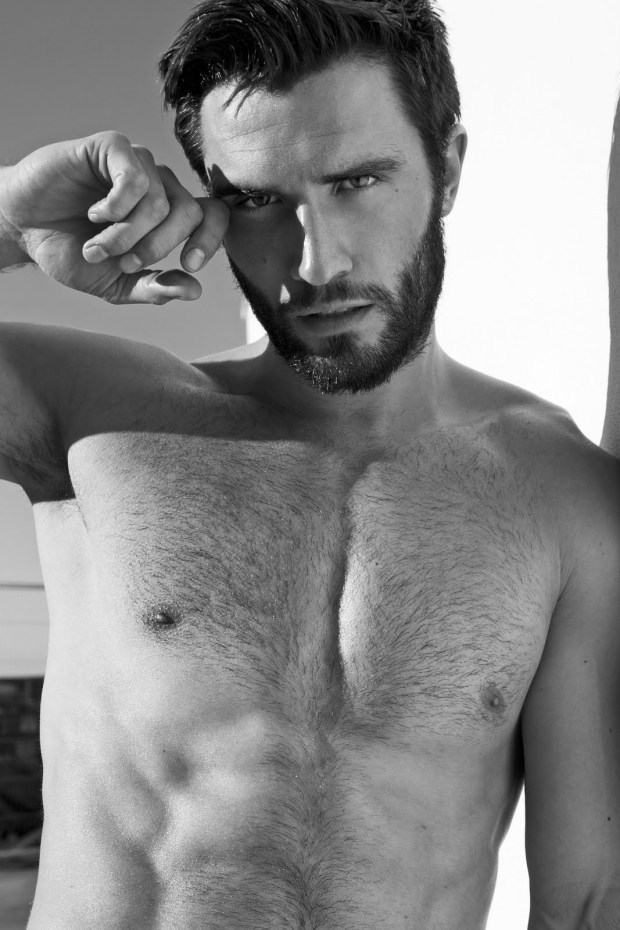 gaymadridboy:  Duncan Macrae