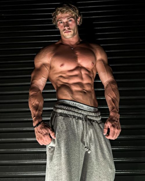 Brandon Starr