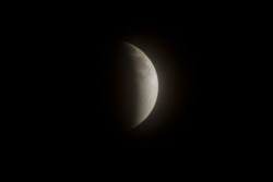 itsthomson:  got these eclipse snapshots, and i didn’t even have to stay up too late #yesssssss #westcoastbestcoast