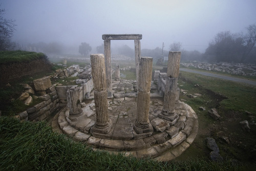 Ruinas do templo de Hekate em Lagina na Turquia.