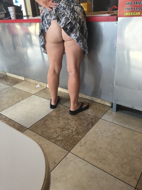 fastfoodflash: Tits and ass out at local hot spotThanks for the submission