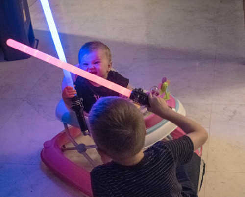 plasticinesoul: tastefullyoffensive: When the force hits you a little too hard… (via MommaSma