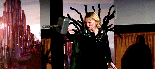 notcaycepollard:  greatcateblanchett: Thor Ragnarok cast crashed a screening of Thor