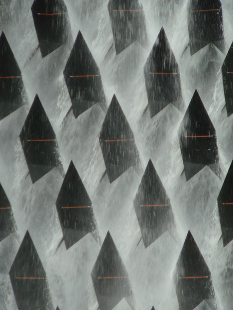 floresenelatico:  Laurent Gongora attached 24 metal elements to the rock behind