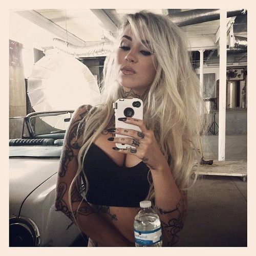 Name: Lara (Chula Vista, CA) 33 adult pictures: bit.ly/1avXpFu Submitted by Gregory D.