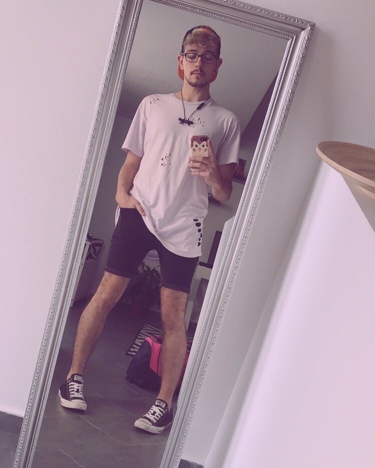 light-xiii:  I miss being on holiday with my bf today