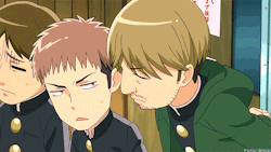 - Sniff Sniff :) Sniff Sniff :) Sniff Sniff T__T -Shingeki! Kyojin Chuugakkou Episode