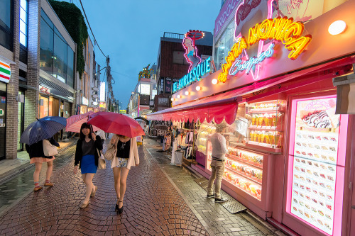 tokyo-fashion: Rainy night tonight on Takeshita Dori in Harajuku. The weather report for the next we