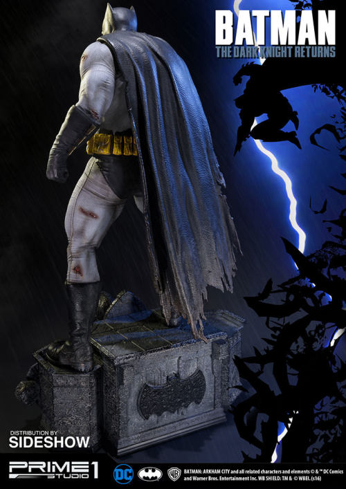 Frank Miller&rsquo;s The Dark Knight Returns Polystone Statue