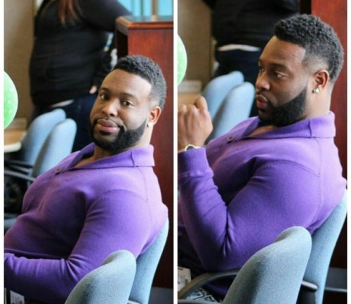 tete-baby:  tastyblkman:  Bigg Beard..  Yes I love a big think dude  Yaaaaassssss!