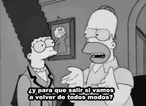 meanwhilesmile-123:  soofi-vega:  HOMERO TE AMOOOOOOOOO <3  ¿Y para que hacer la cama si volveremos a acostarnos?