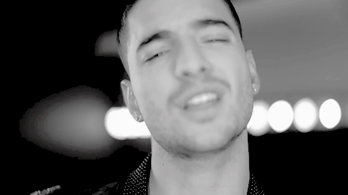 kingmaluma:Maluma in the video “Me Llamas” in collaboration with Piso 21.