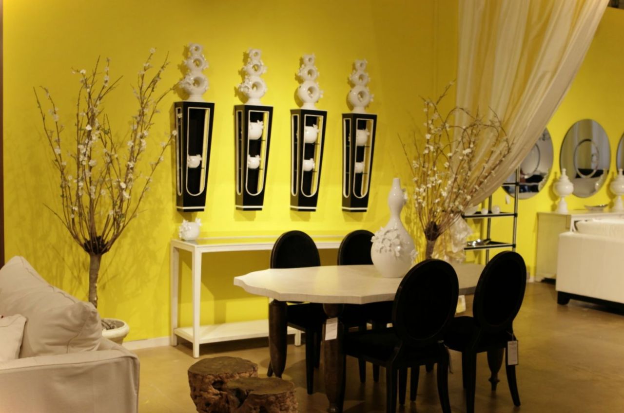 baetology:  yellow and black moods // @slightlycoolemma
