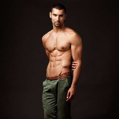 hunks4you:  http://hunks4you.tumblr.com/ adult photos