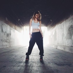 vanstyles:  Tunneling w/ @brittanynicholelucas