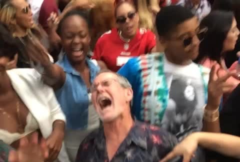 mindsplat:  poc don’t hate white ppl. in fact we are p cool with at least 7 of