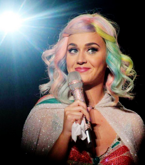 10.03 - Katy Perry Performs At Hipodromo de Palermo, Buenos Aires