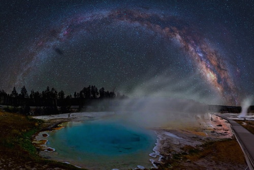 nevver:Yellowstone Milky Way Rainbows, David Lane