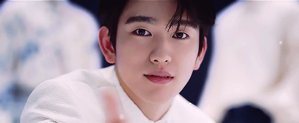 jinyoungloveblog:  i saw an angel *:･ﾟ✧