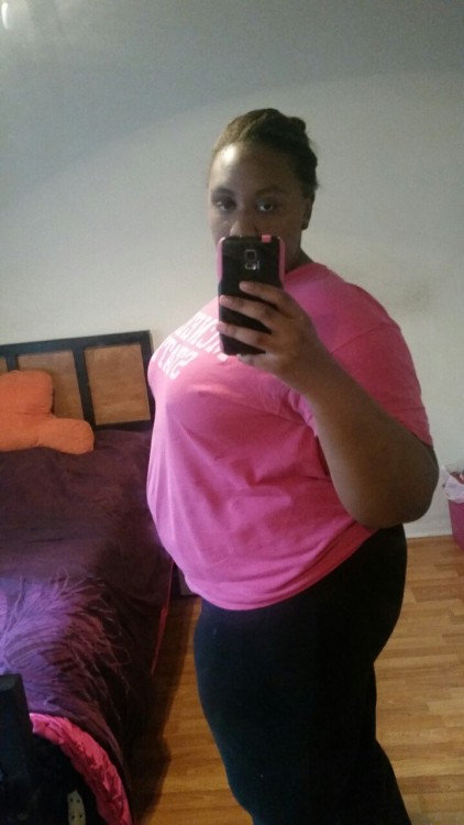 When I was ready to go to the gym and then I decided to lay in bed and take another pic&hellip;I