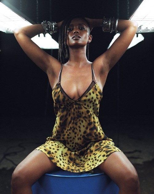 Porn Pics pigmentmagazine:kelela photographed by zoe